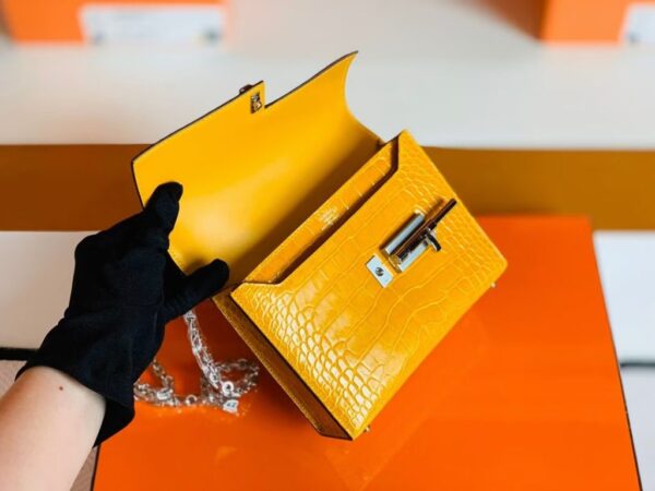 Hermes mini Verrou Shiny Alligator 9D Amber yellow Silver Hardware 17cm Full Handmade