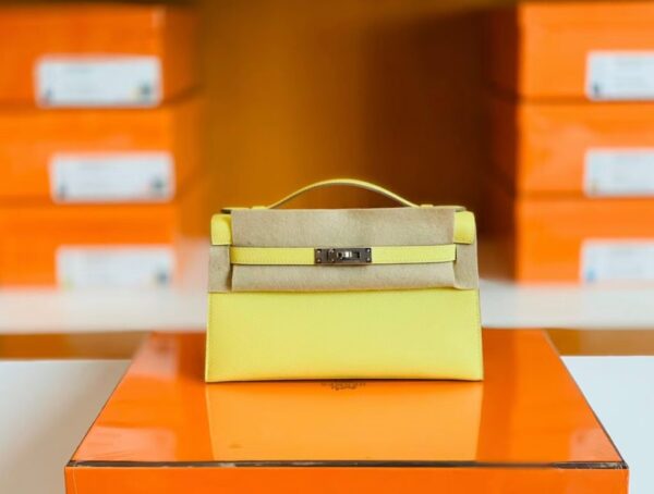 Hermes Kelly Pochette Epsom 9R Lemon Yellow Silver Hardware 22cm Full Handmade