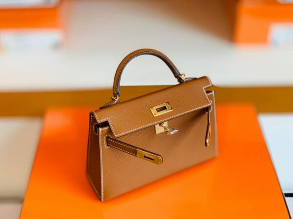 mmexport1673338813489-1024x768-1 Hermes Mini Kelly Epsom Golden Brown Gold Hardware 19cm Full Handmade