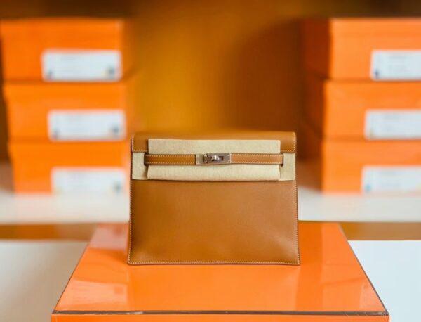 mmexport1673338901138-1024x781-2 Hermes kelly dance Swift Golden Brown Silver Hardware 22cm Full Handmade