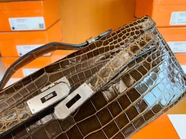 mmexport1673344898470-1024x768-1 Hermes Kelly cut Olive green Shiny crocodile Silver Hardware 31cm Full Handmade