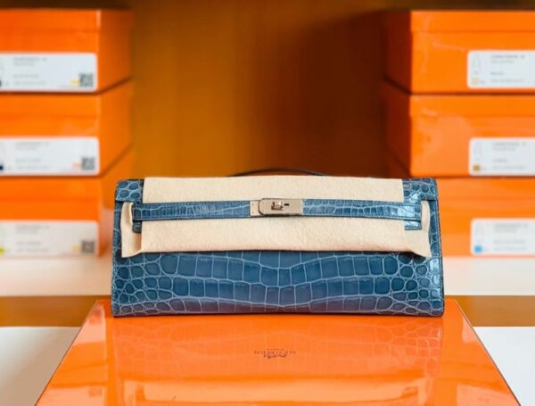 mmexport1673344913063-1024x777-1 Hermes Kelly cut Shiny crocodile Blue Silver Hardware 31cm Full Handmade