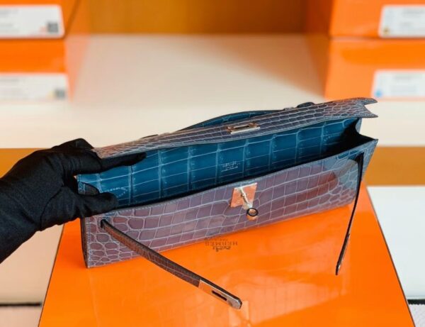 mmexport1673344923573-1024x787-1 Hermes Kelly cut Shiny crocodile Blue Silver Hardware 31cm Full Handmade