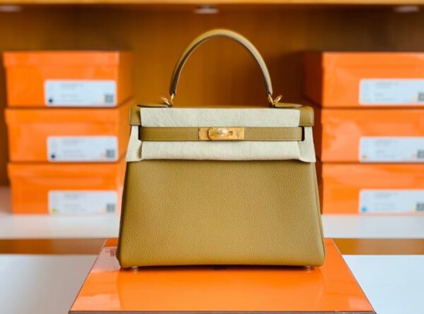 Hermes Kelly Togo U8 Light Golden color Gold Hardware 28cm Full Handmade