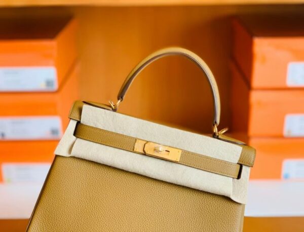 Hermes Kelly Togo U8 Light Golden color Gold Hardware 28cm Full Handmade