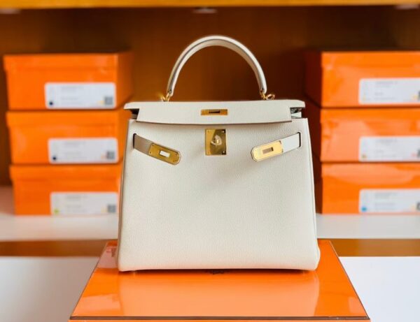mmexport1673774903774-1024x787-1 Hermes Kelly Togo Creamy White Gold Hardware 28cm Full Handmade
