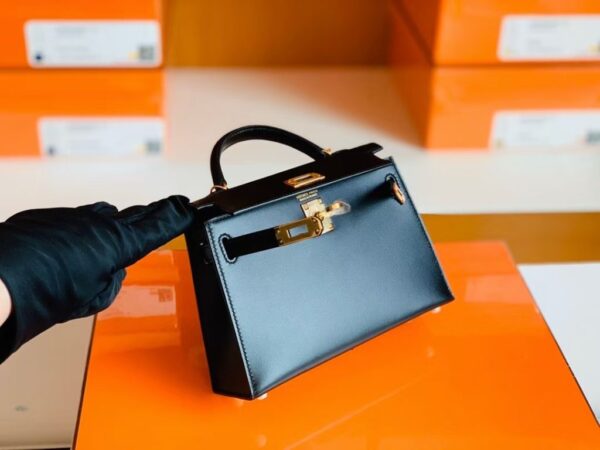 mmexport1674909454540-1024x768-1 Hermes mini kelly Box Black Gold Hardware 19cm Full Handmade