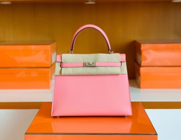 mmexport1675760618388-1024x791-2 Hermes Kelly Epsom 1Q Creamy Pink Silver Hardware 25cm Full Handmade