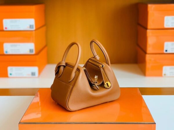Hermes Mini Lindy Togo CK37 Golden Brown Gold Hardware 19cm Full Handmade