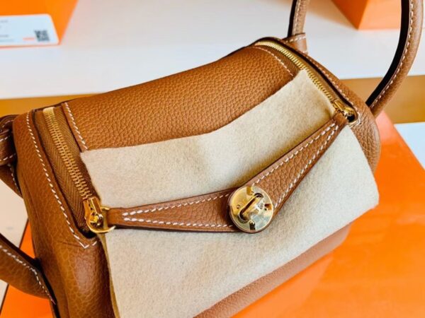 Hermes Mini Lindy Togo CK37 Golden Brown Gold Hardware 19cm Full Handmade