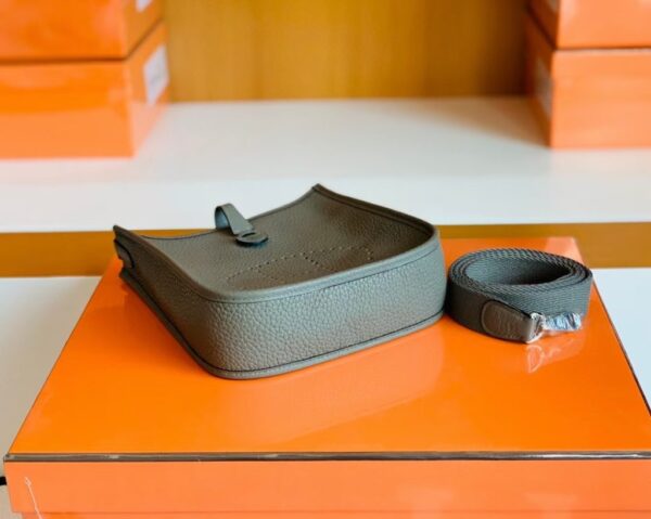 Hermes Mini Evelyne Togo 8F tinware grey Silver Hardware 16cm Full Handmade