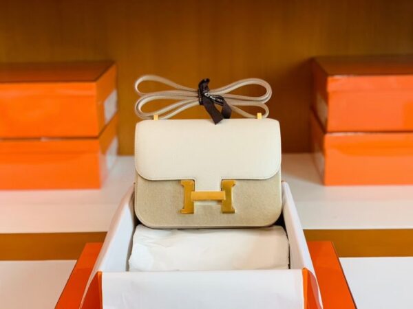 Hermes Constance Epsom Creamy White Gold Hardware 18cm Full Handmade