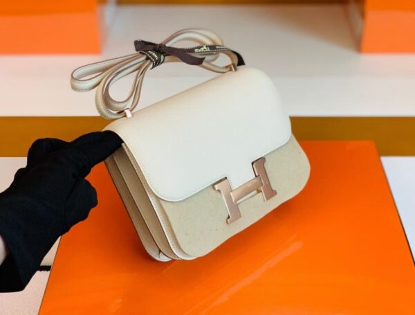Hermes Constance Epsom Creamy White Rose Gold Hardware 18cm Full Handmade