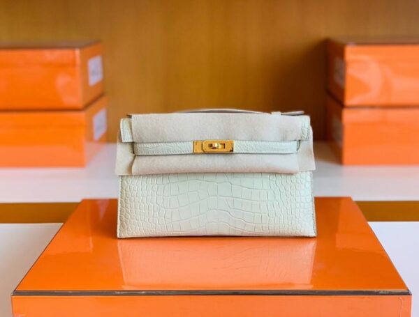 mmexport1679281839451-1024x777-2 Hermes Mini Kelly Pochette Matte alligator crocodile 8L Creamy White Gold Hardware 22cm Full Handmade