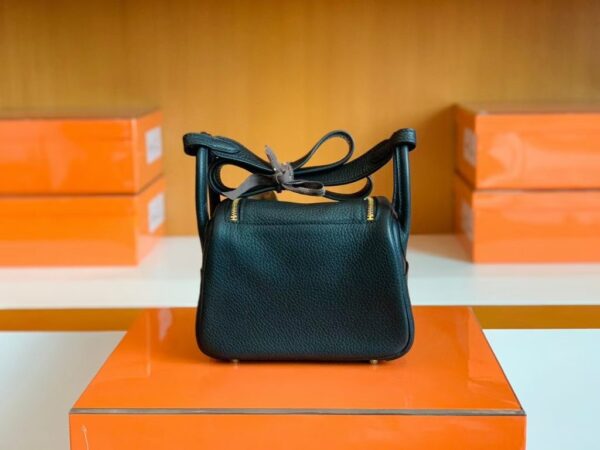 Hermes Mini Lindy TC Leather Black Gold Hardware 19cm Full Handmade