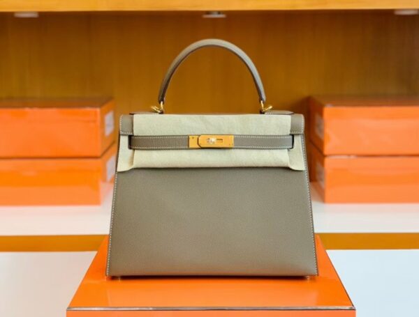 mmexport1681810116165-1024x777-2 Hermes Kelly Epsom Etoupe Grey Gold Hardware 28cm Full Handmade