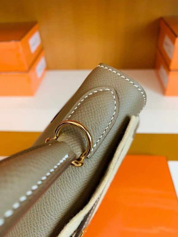 mmexport1681810137594-768x1024-1 Hermes Kelly Epsom Etoupe Grey Gold Hardware 28cm Full Handmade