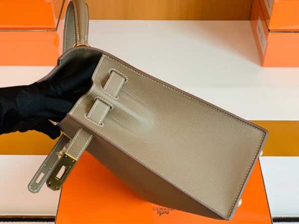 mmexport1681810143881-1024x768-1 Hermes Kelly Epsom Etoupe Grey Gold Hardware 28cm Full Handmade