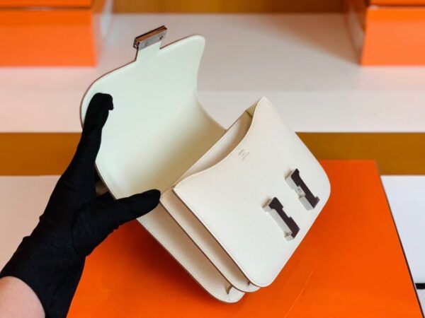 Hermes Constance Epsom Creamy White Silver Hardware 18cm Full Handmade