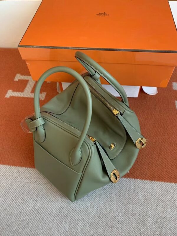 mmexport1692180647393-768x1024-1 Hermès Lindy Swift q1 Sage green Gold Hardware 26cm Full Handmade