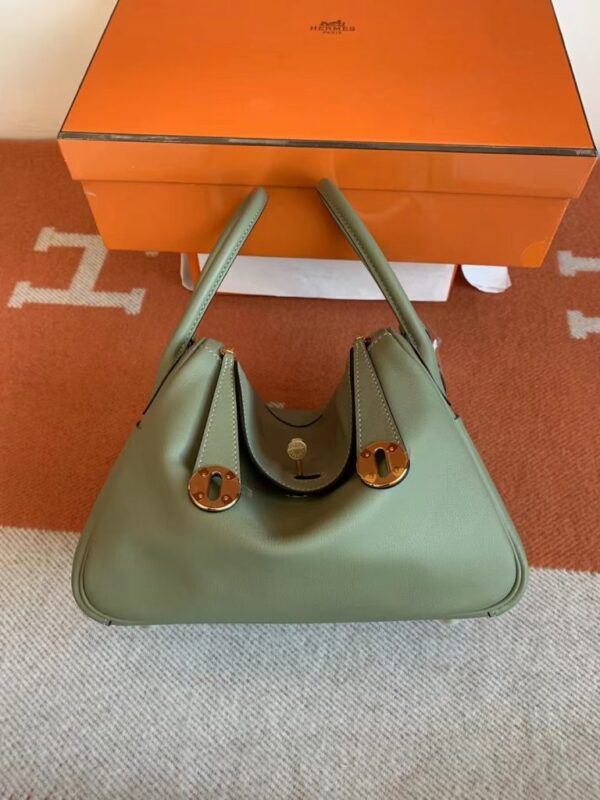 mmexport1692180648693-768x1024-1 Hermès Lindy Swift q1 Sage green Gold Hardware 26cm Full Handmade