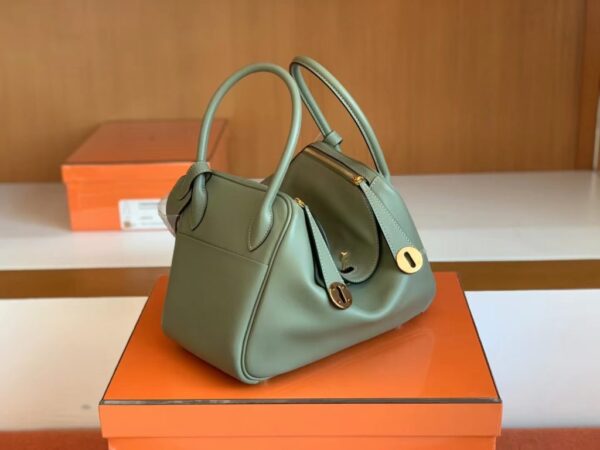 mmexport1692180650107-1024x768-1 Hermès Lindy Swift q1 Sage green Gold Hardware 26cm Full Handmade