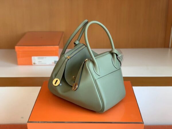 mmexport1692180651575-1024x768-1 Hermès Lindy Swift q1 Sage green Gold Hardware 26cm Full Handmade