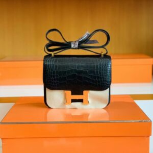 Hermès mini Constance Matte Alligator crocodile Black Gold Hardware 18cm Full Handmade