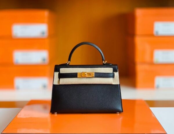 mmexport1699695233466-1024x785-2 Hermès Mini Kelly Epsom CK89 Black Gold Hardware 19cm Full Handmade